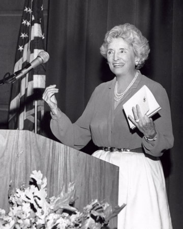 Dolores Hope founder of the Eisenhower Auxiliary